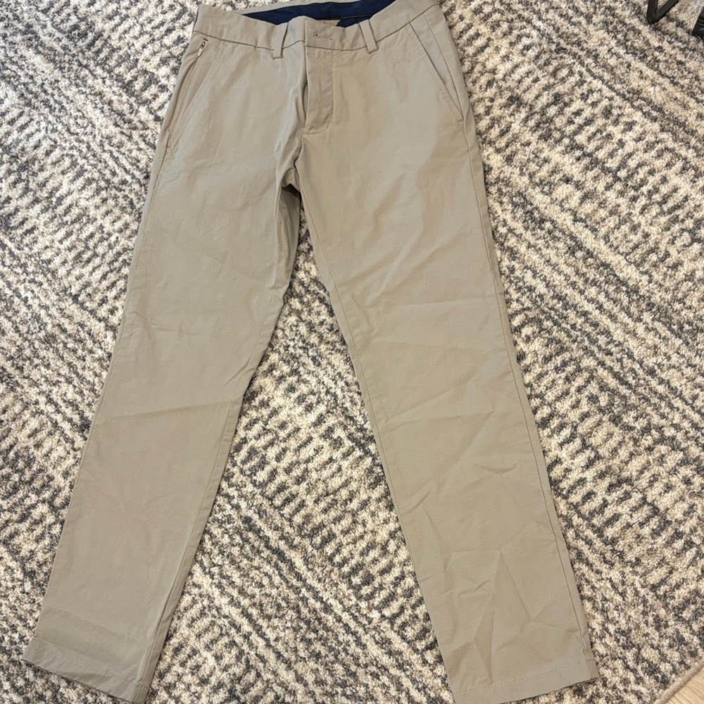 Vineyard Vines Men's Khaki Dress Pants
